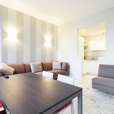 Duomo Luxury Apartment Мілан Екстер'єр фото