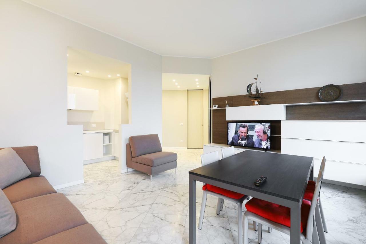 Duomo Luxury Apartment Мілан Екстер'єр фото
