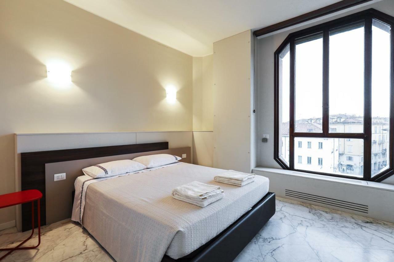 Duomo Luxury Apartment Мілан Екстер'єр фото