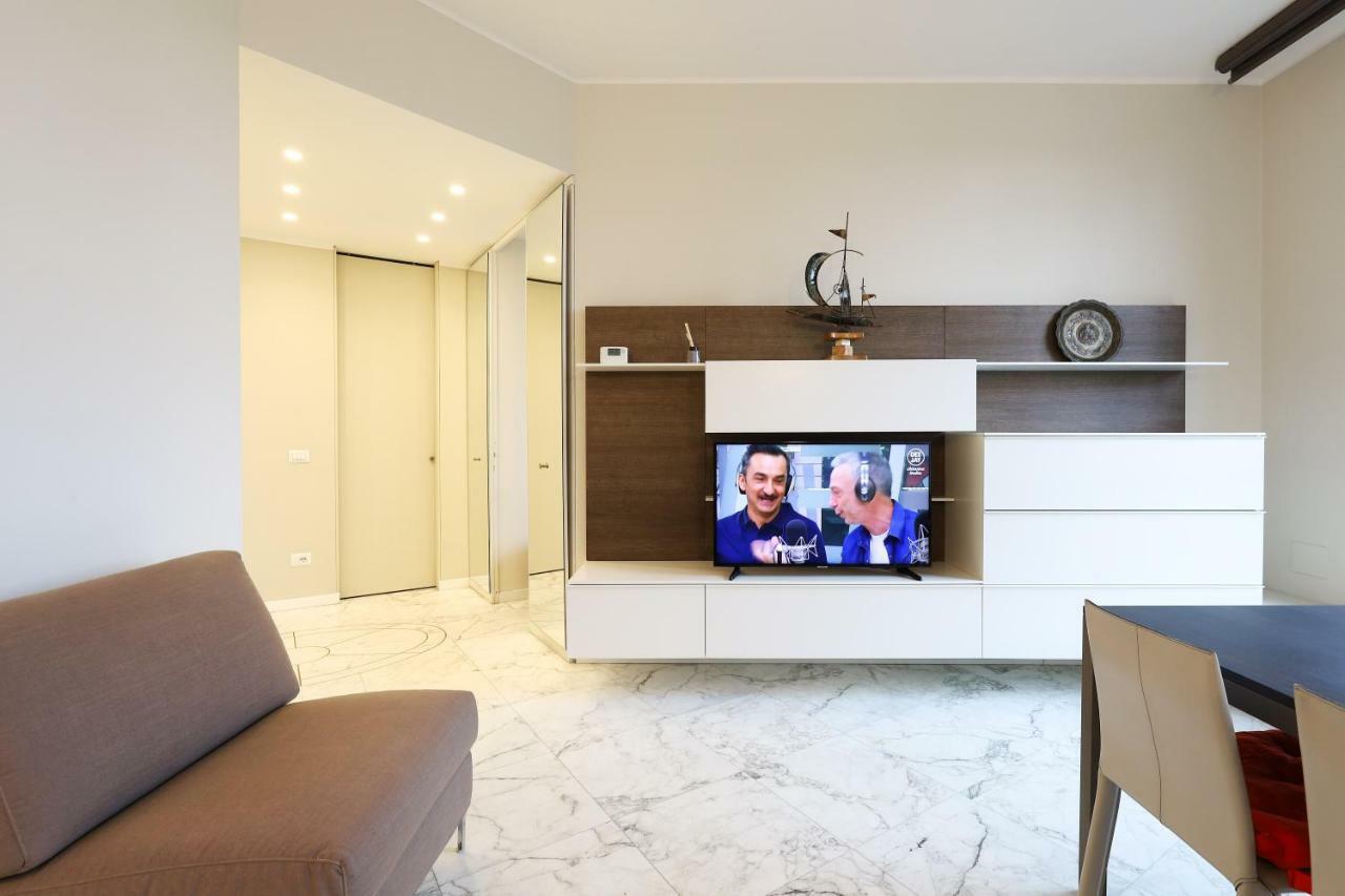 Duomo Luxury Apartment Мілан Екстер'єр фото